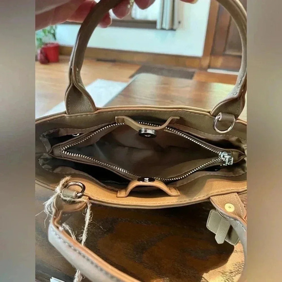 Woven crossbody/handbag, stone color vegan leather, adjustable strap, NWT - Picture 4 of 5